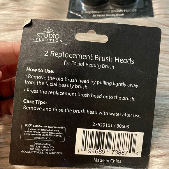 5 for $25🔥4 Sets Of 2 Studio Selection Replacement Brush Heads- New - Picture 2 of 3